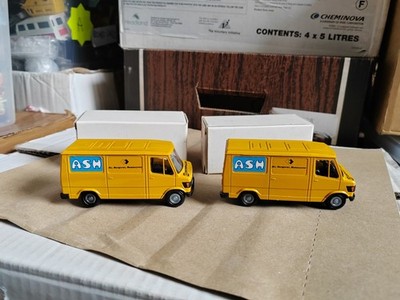 1/50 Boxed Model Conrad 3063 Mercedes 207d 208 307d 308 Bergerat Catapillar #241