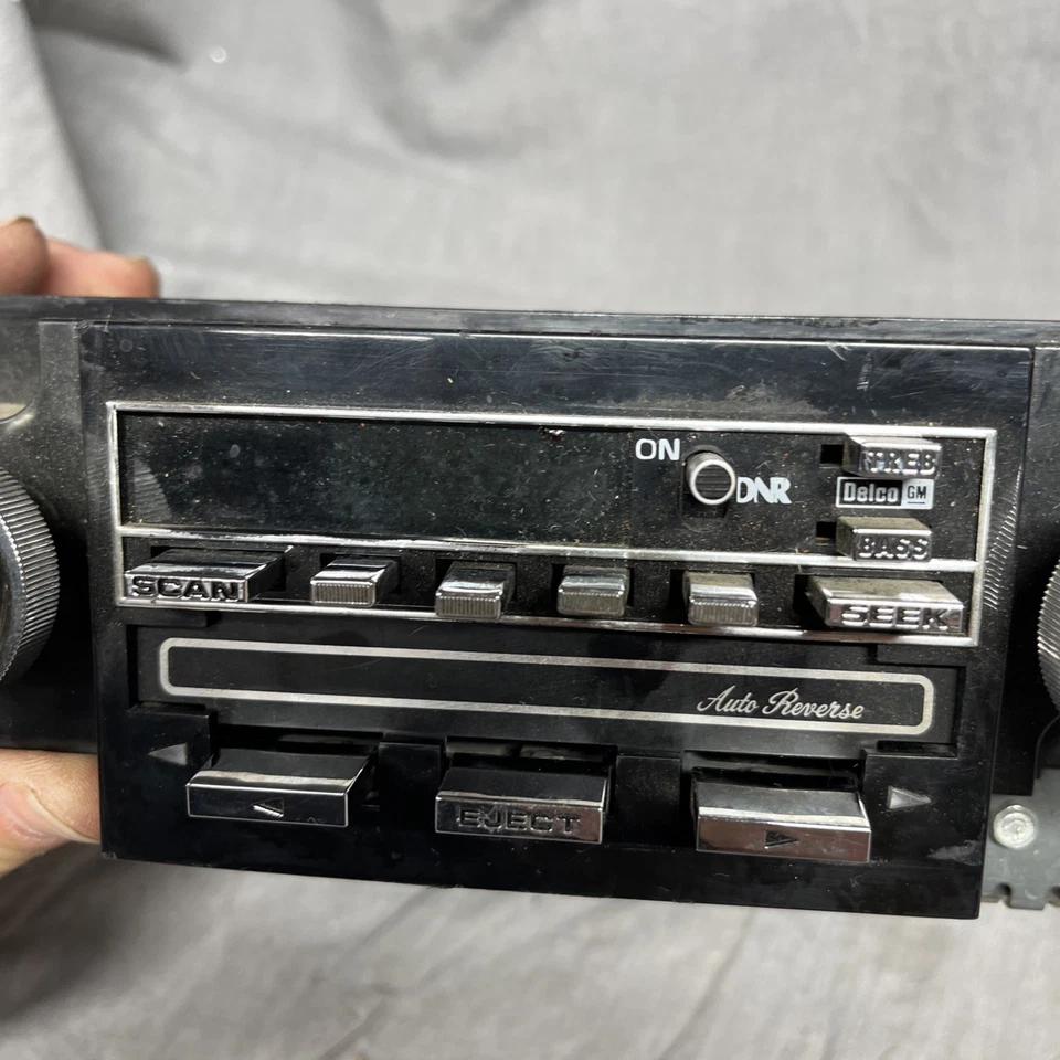 80s GM Delco Chevy Corvette Olds Buick  AM FM Stereo Radio Cassette Untested  - Image 2 of 4