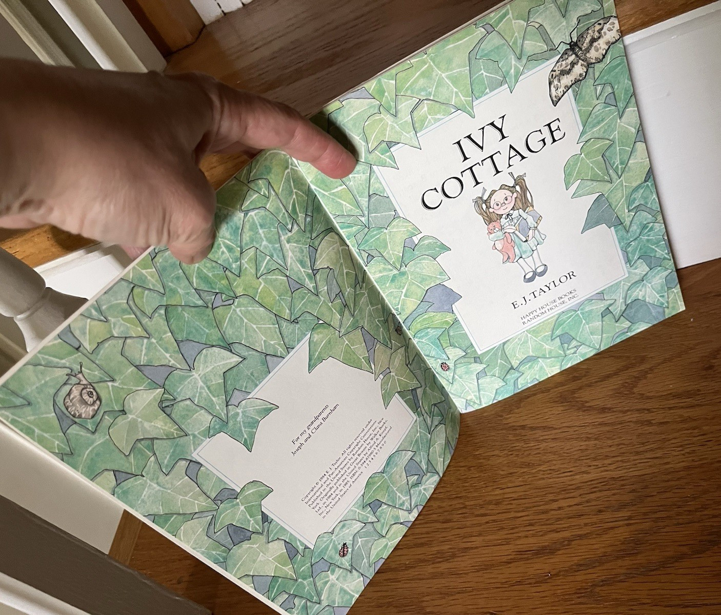 IVY COTTAGE, A VIOLET PICKLES TAYLOR, E.J. (1984) By E J Taylor