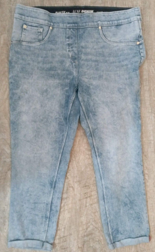 NEW Peter Nygard Luxe Denim Slims Crop 