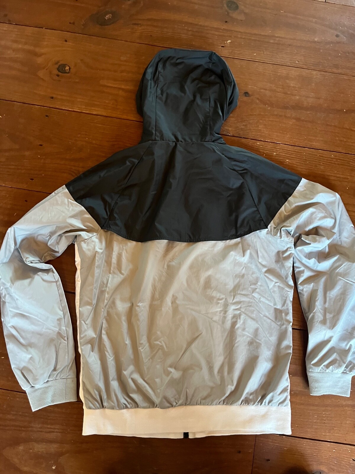 Nike Windrunner Training Jacket Small - image 4