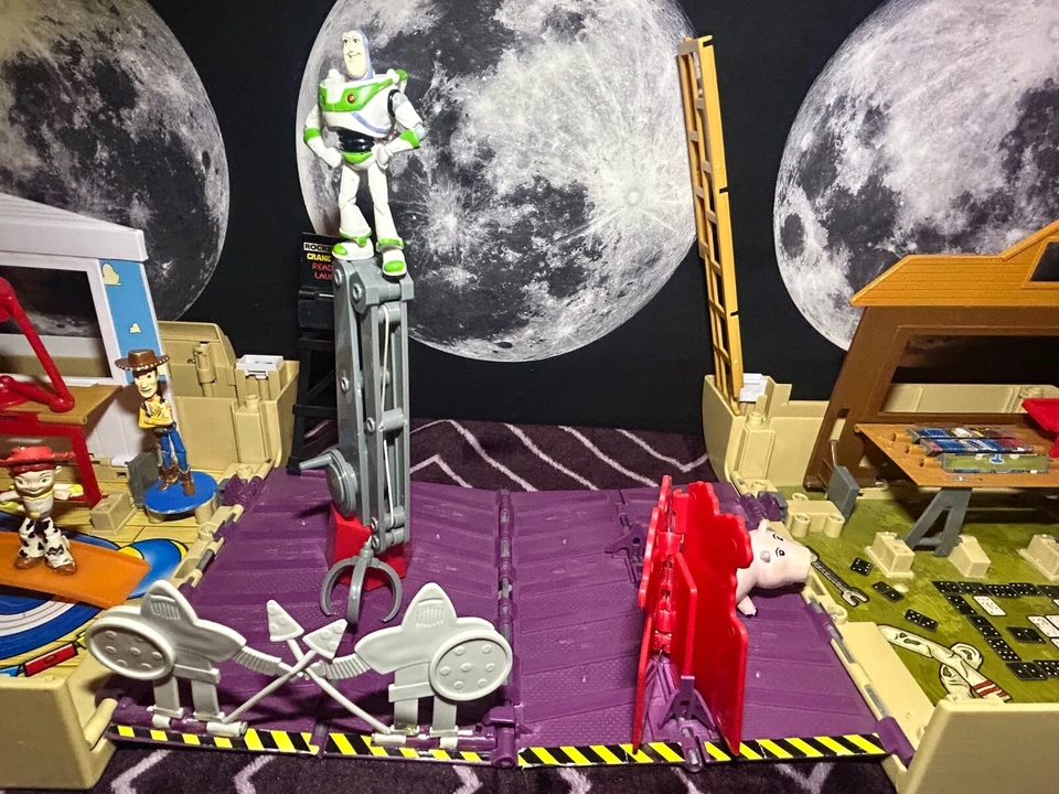 Lote de figuras de Toy Story de Disney Pixar vagón plegable juego Woody Jessie Buzz Hamm Foto 4 de 4