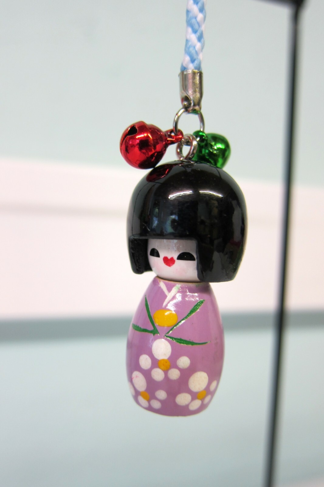Japanese Style Kokeshi Geisha Wooden Doll Bell Key Mobile Phone Hand