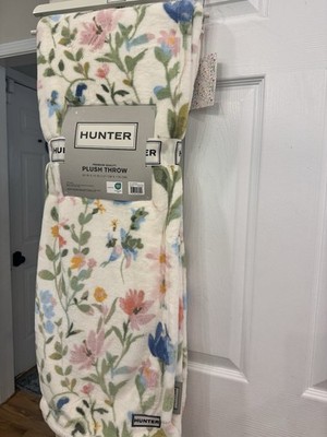 Hunter Peony Floral Plush Throw Blanket 50x70 White Pink Blue Botanical Fleece