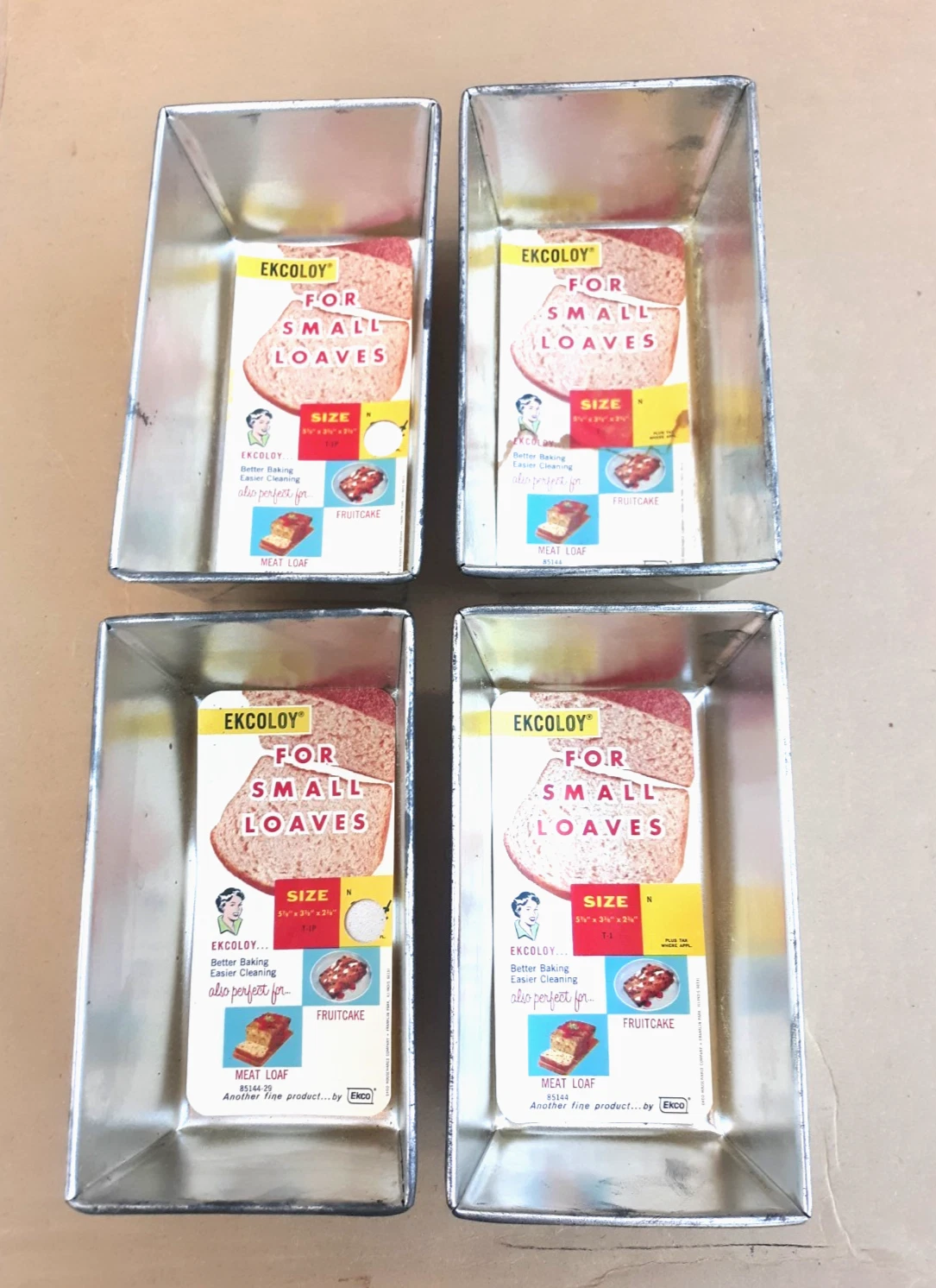 4 EKCOLOY 5 7/8” x 33/8” x 2-3/8” Mini Loaf Pan Original Labels 1960s Rara