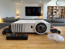 Optoma GT760 Short Throw 3,400 Lumens Home Cinema Projector HD HDMI Golf Remote