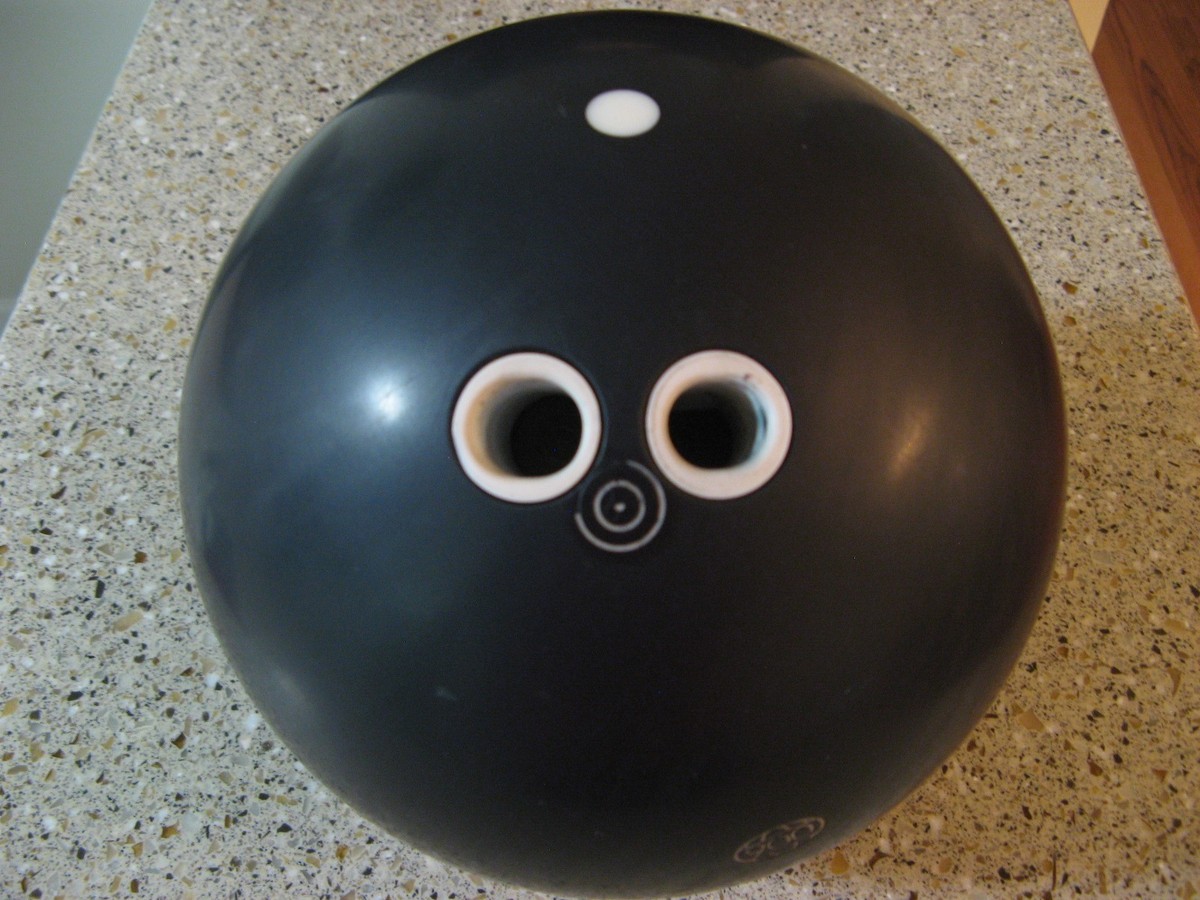 ULTRA RARE 900 Global Honey Badger u78 urethane bowling ball 15 lb