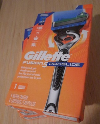 Gillette Fusion 5 ProGlide Men's Razor and 1 Blade Refill