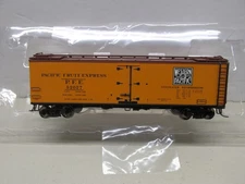 RED CABOOSE-#RR-34231-50-WP-POST 1946-REEFER #52027-HO SCALE