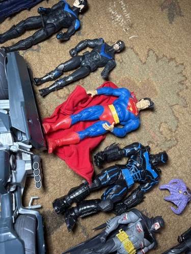 Lotto action figure DC Marvel Select collezione moderna Batman Joker McFarlane - Foto 9 di 18