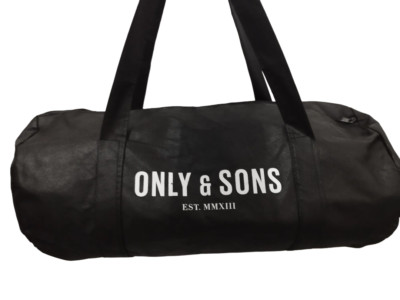 30x Universaltragetaschen Only & Sons   Restposten   Sport- und Reisetaschen NEU