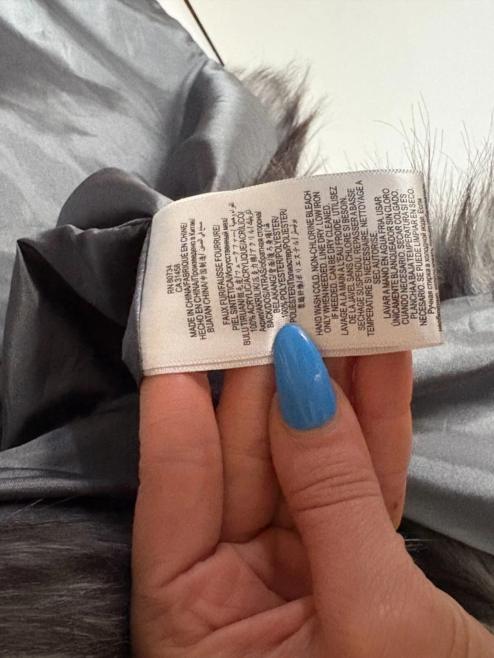 BCBG Generation Women's Faux Fur Vest Gray Grey Black Size Medium M Lined - Image 4 of 4