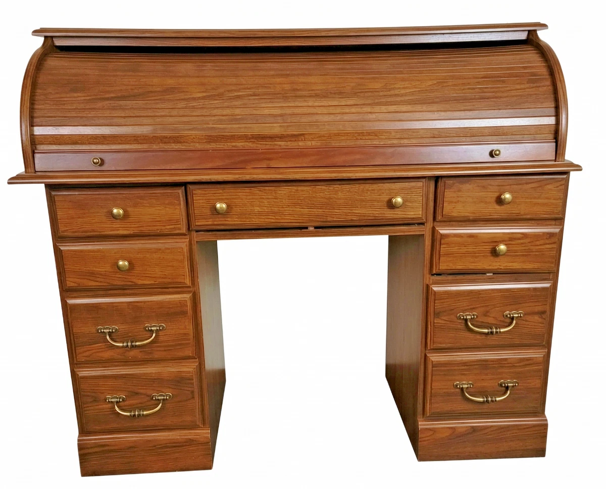 Vintage Roll Top Desk In Antique Desks & Secretaries (1900-1950