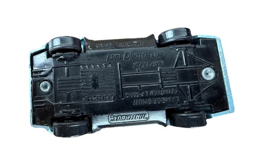 Matchbox Luxury Lamborghini Countach 1:64 Scale Diecast - Picture 2 of 8