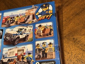 LEGO CITY: Police Dog Unit (60048) - New in Sealed Box - Cops and Robbers Set