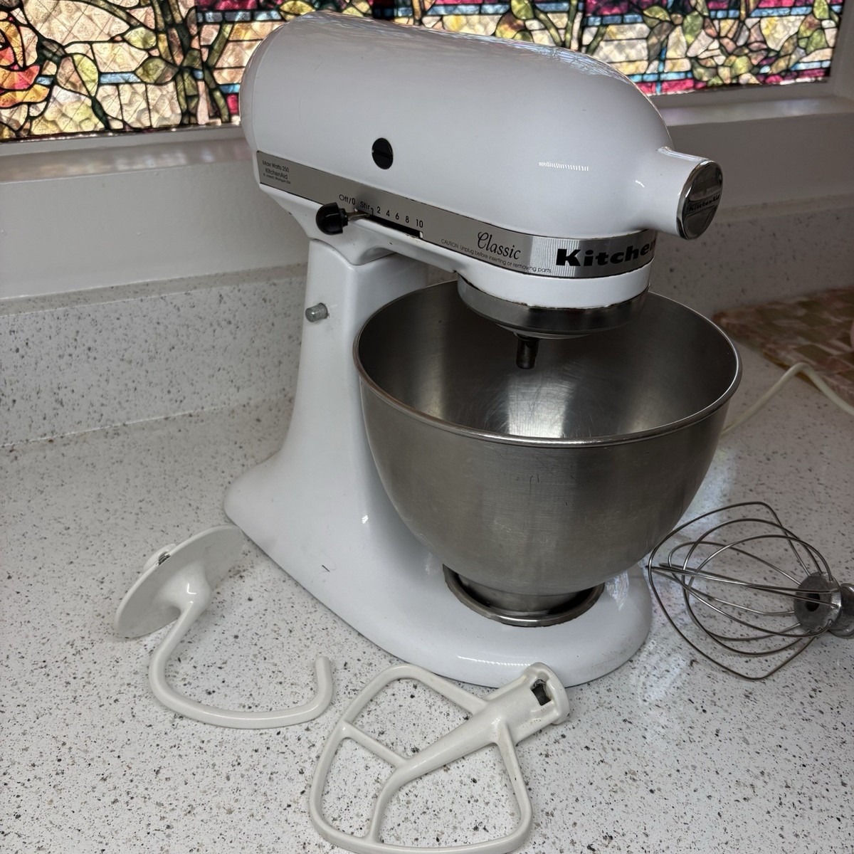 KitchenAid キッチンエイド Classic ホワイト K45SSWH 4.5-Qt Classic Stand Mixer (White) | KitchenAid | Everything