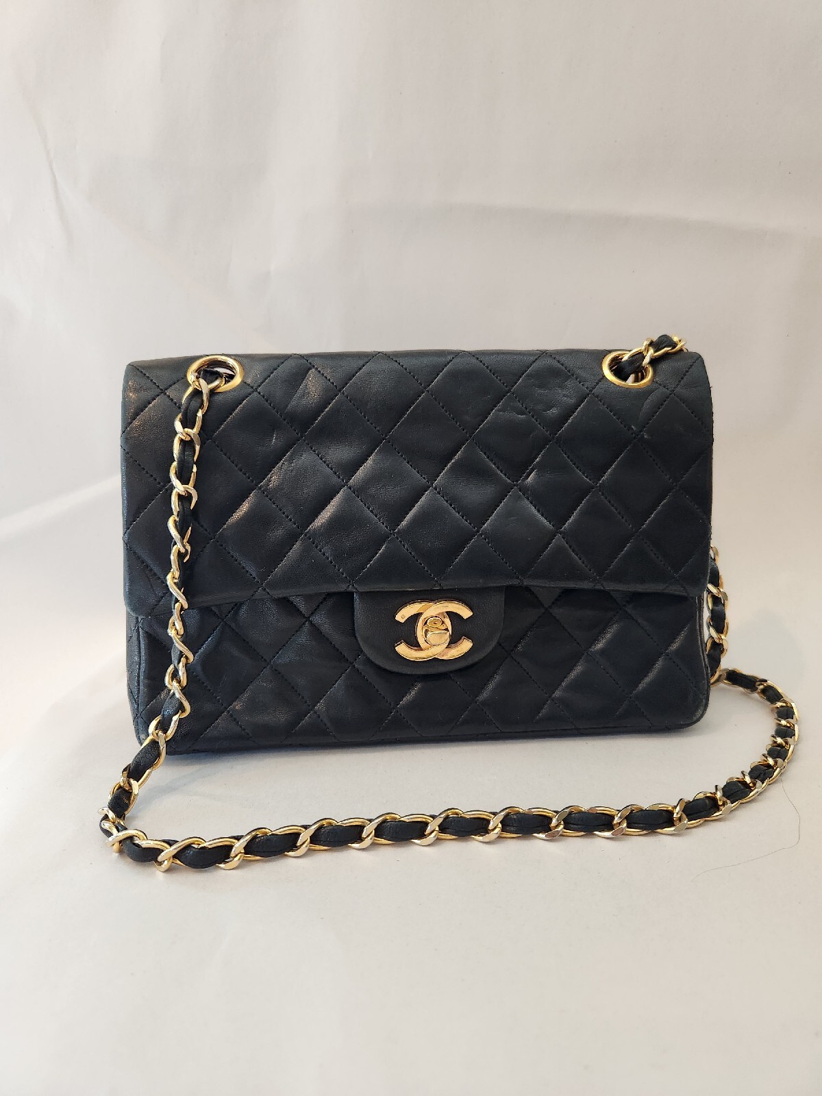 chanel vintage flap shoulder Gem