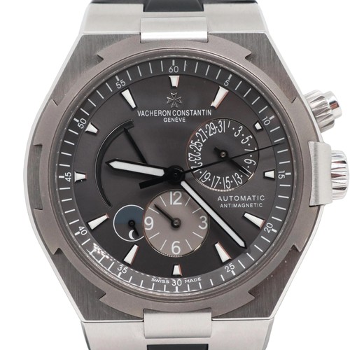 2010s Mint Vacheron Constantin 47450/000W-9511 Overseas 42 Steel Titanium Watch