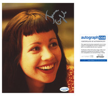 Janeane Garofalo 'Reality Bites' Signed 8x10 Photo 'Vickie Miner' ACOA