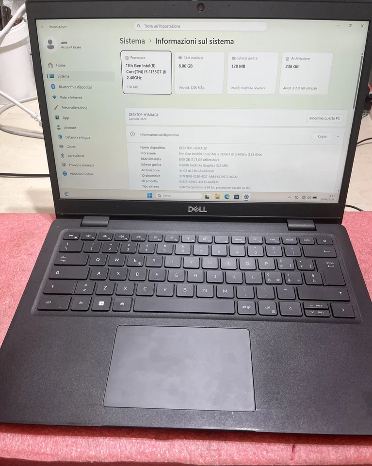Dell Latitude 3420 · i5-1135G7 · 8GB · 250GB, foto 2 di 4