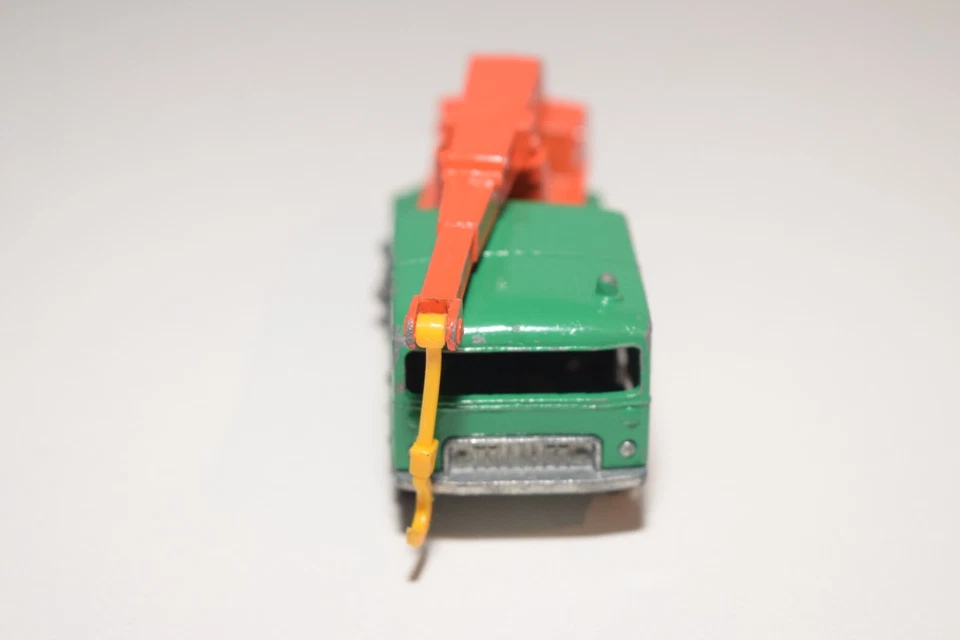 A43 1:60 MATCHBOX LESNEY 30 8 WHEEL CRANE TRUCK GREEN EXCELLENT CONDITION 2 - Image 3 of 4