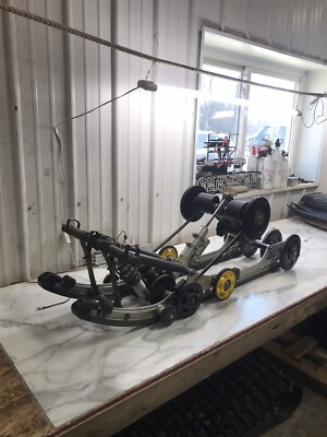 06 Yamaha Nytro ER Snowmobile 121'' rear shocks undercarriage skid runners