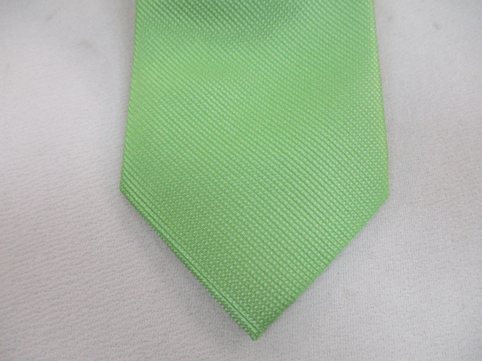 Haines & Bonner of London All Silk Handmade Men's Necktie Green - Image 2 of 4
