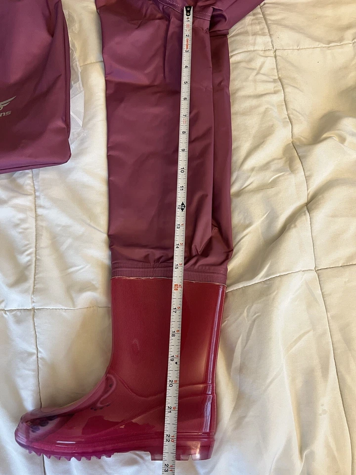 8 Fans Kids Chest Fish Ocean Waders With Boots Pink Size 12/13 Waterproof NWT - Image 3 of 4