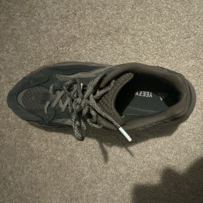 adidas Yeezy Boost 700 V2 Mauve Black/Gray Lace Up Low Top Sneakers GZ0724