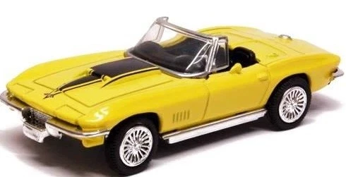 NEWRAY - Voiture cabriolet CHEVROLET Corvette de 1967 couleur jaune - 1/43 - ... - Photo 1/1