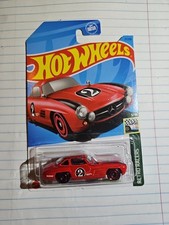 Mercedes-Benz 300 SL Hot Wheels Retro Racers Series New In Package 