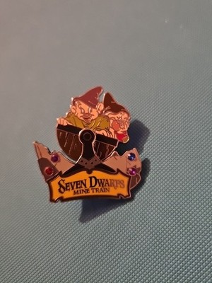 Disney Parks Pin Seven Dwarfs Mine Train Pin Dopey & Grumpy PP100410
