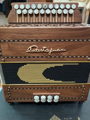 Castagnari Laura A/D Button Accordion