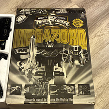 Bandai Mighty Morphin Power Rangers Deluxe Megazord Special Edition Set w/ Sword