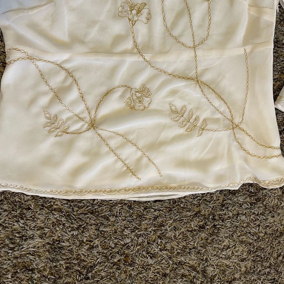 Top Judith Hart para mujer de la década de 1990 talla 10 manga campana crema con bordado floral dorado Foto 2 de 4