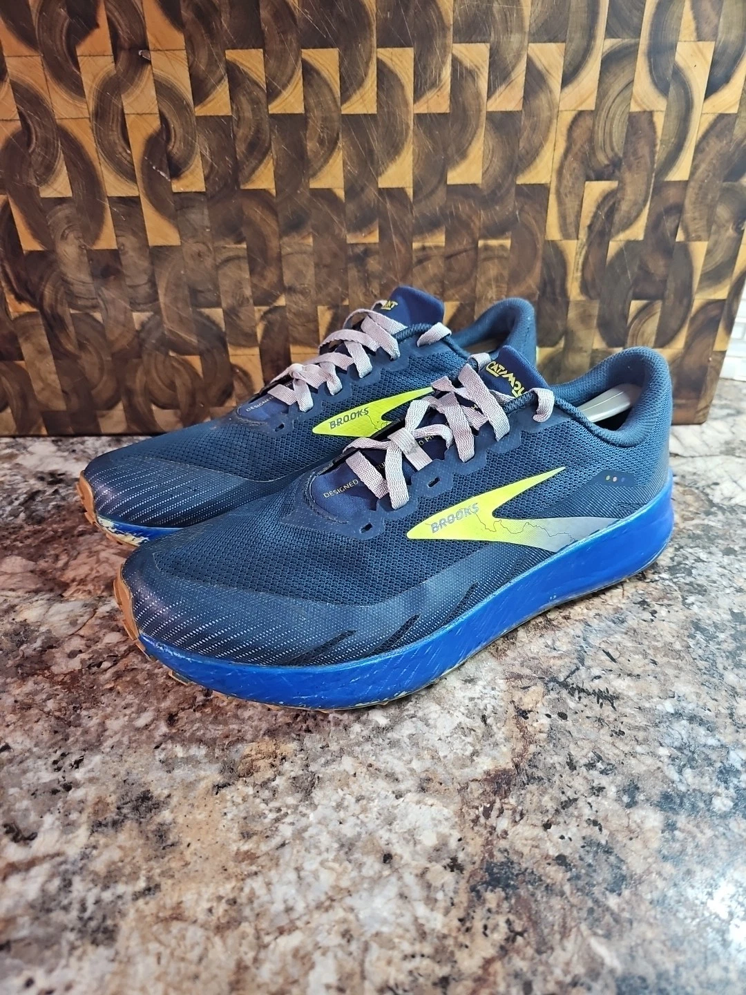Brooks Catamount Men’s Size 10.5 Trail Running Sneakers Blue Nightlife