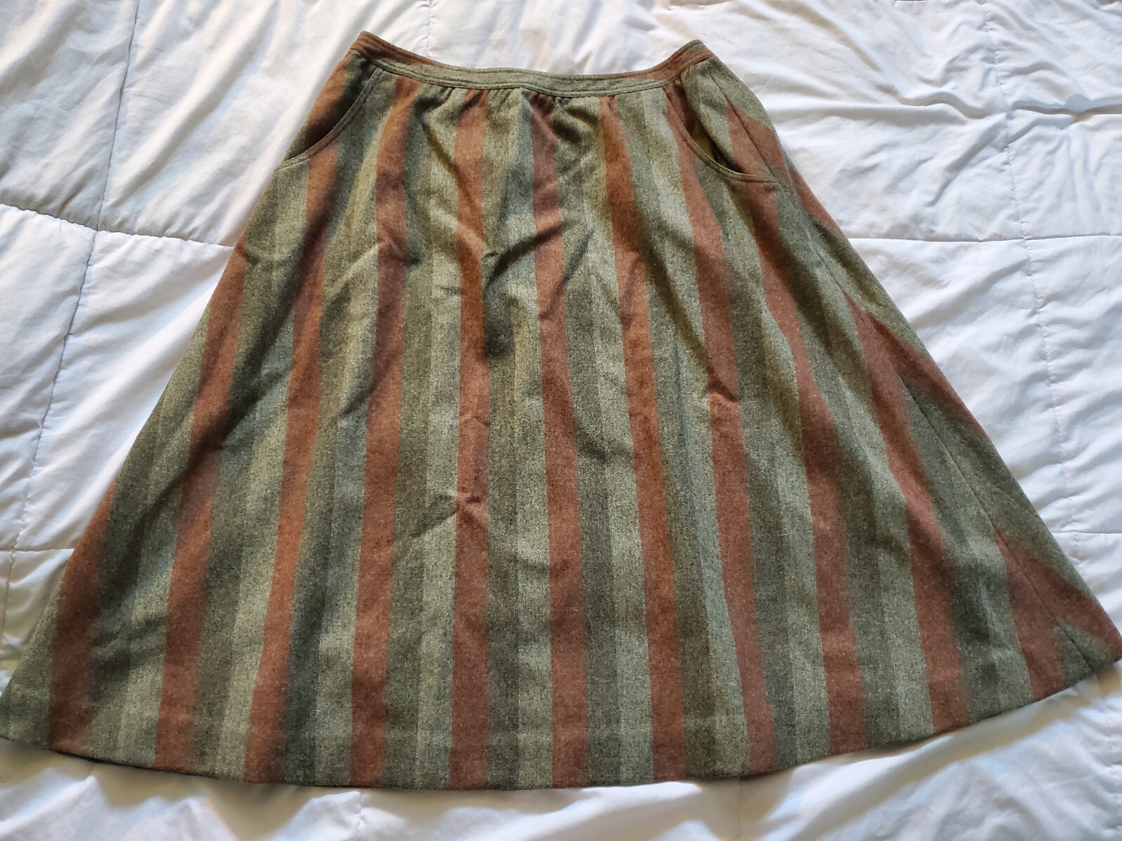 Vintage 70s Bergdorf Goodman Womens Gray Striped Wool Skirt Size