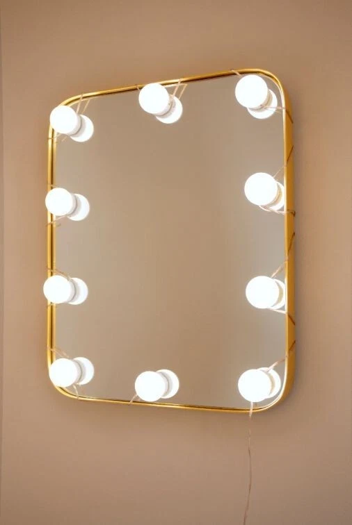 Glow mirror light deals