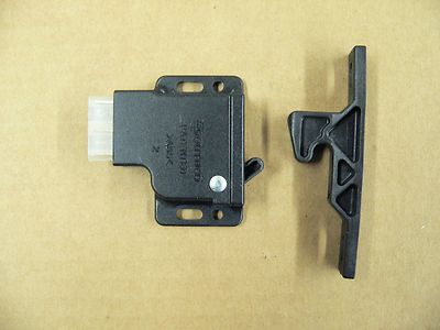 NEW OEM SEA RAY CATCH GRABBER LATCH 5 LB HOLD ELECTRIC SWITCH   PART # 1281021