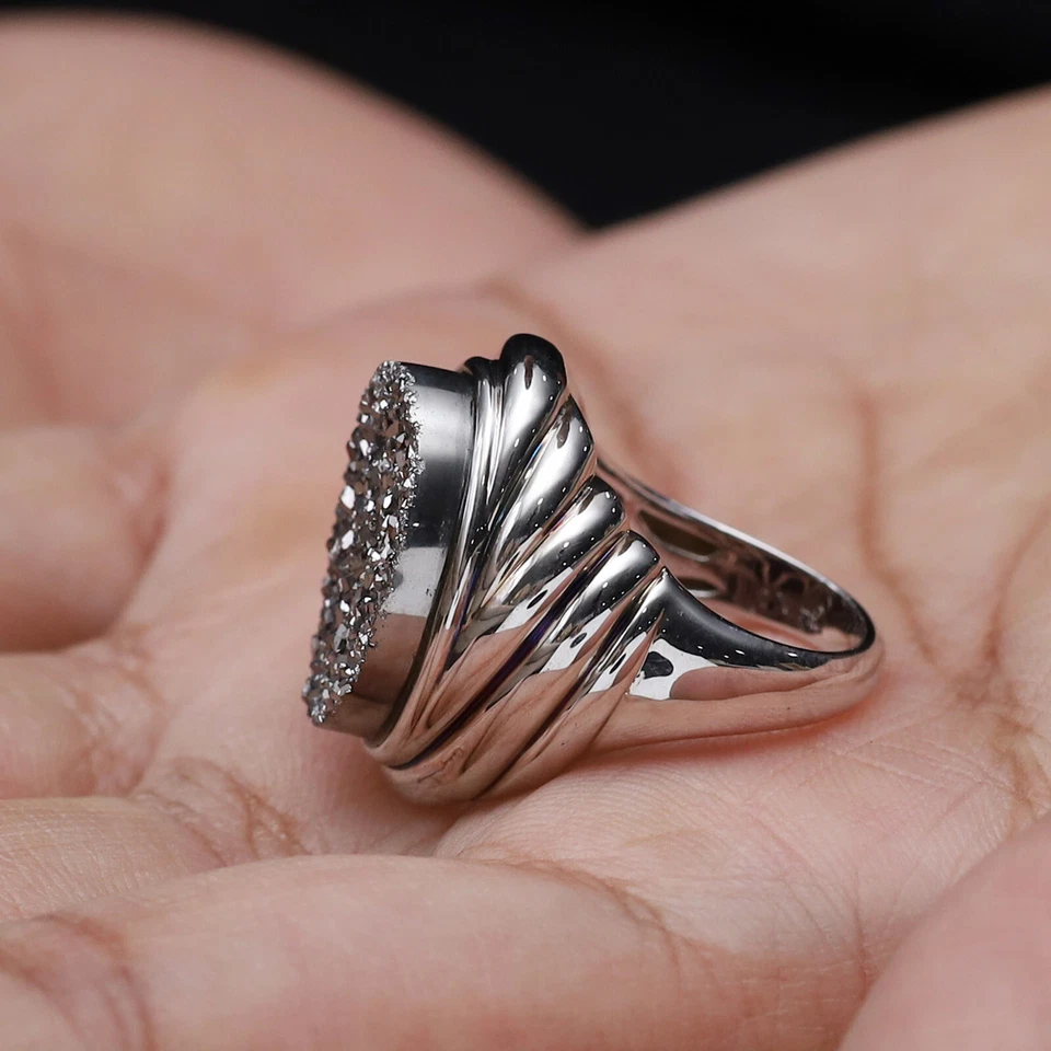 QVC Audaz Ovalado Drusy Cuarzo Esculpido Diseño Remolino Anillo Esterlina Usado Foto 4 de 4