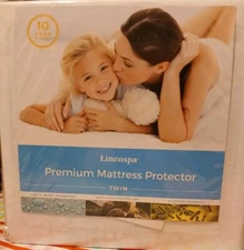 Twin Mattress Protector: Premium Linenspa: Brand New