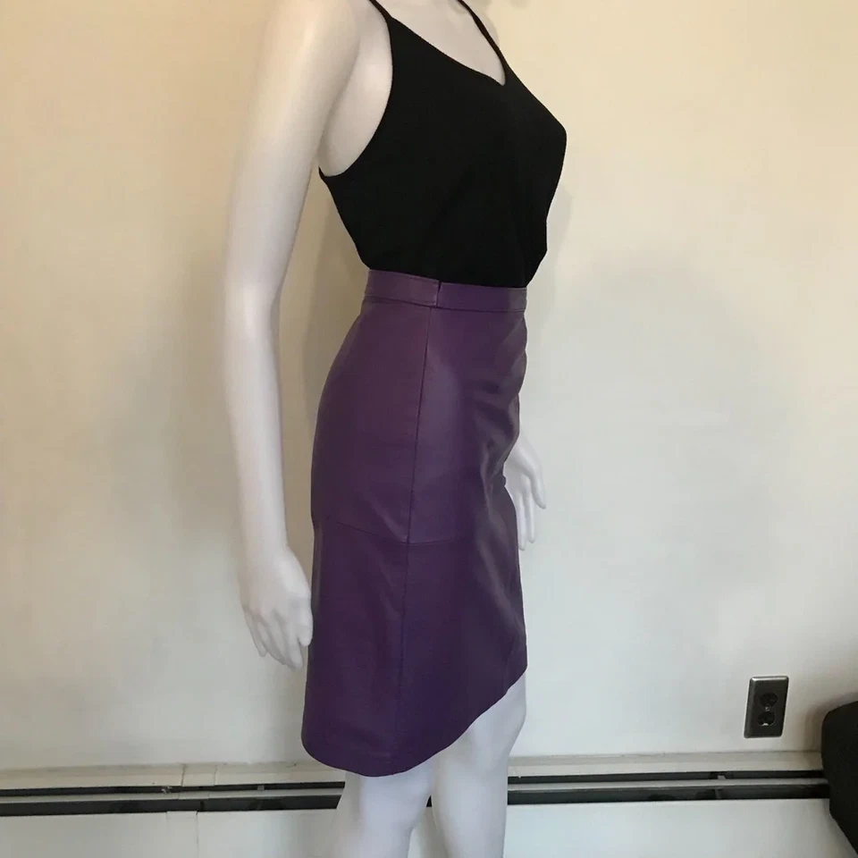 Falda lápiz recta vintage de cuero púrpura de los años 80 XS Foto 3 de 4