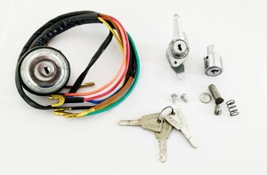 LAMBRETTA GP - AC IGNITION SWITCH TOOLBOX & STEERING LOCK SET COMMON