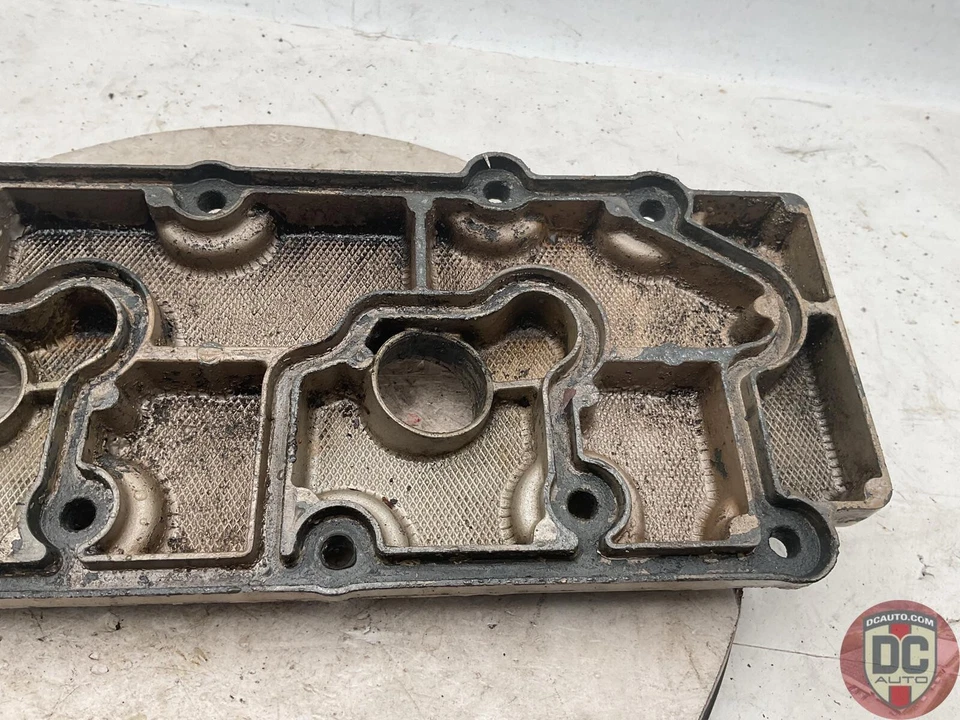 1984-1994 Porsche 911 964 Turbo Left Lower Valve Cover 93010511601 122370 Foto 4 de 4