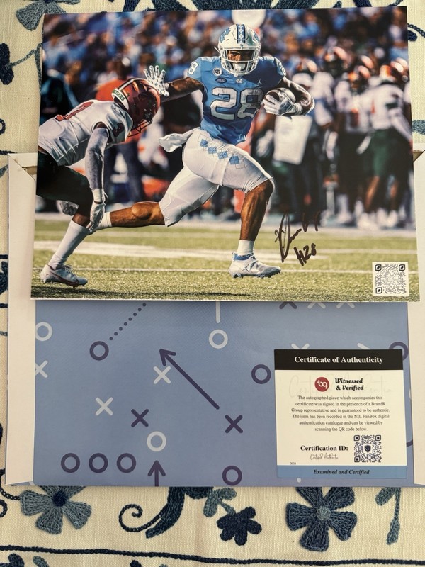 Omarion Hampton UNC #28 8X10 Autographed Print Photo Picture