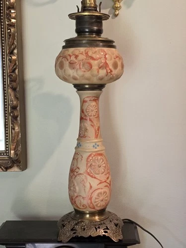 ANTIQUE VICTORIAN HAND PAINTED EMBOSSED WASHINTON GLASS BANQUET LAMP 26"