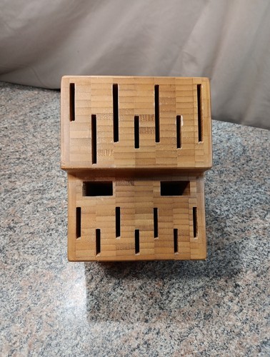 The Pampered Chef Bamboo Wood 16 Slot Knife Block Heavy Duty Excellent Condition - Picture 2 of 4
