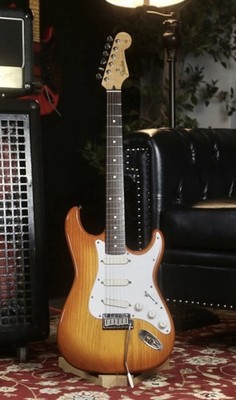  94 Fender | Strat | STR-93LS | Lace Sensors | Japan   | Light Amber Burst