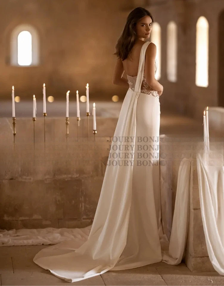 Vestidos de novia de lujo de sirena con pliegues de satén abertura alta de un hombro Foto 3 de 4