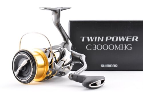 Shimano 22 Twin Power C3000MHG Near Mint Fishing Spinning Reel from Japan B0092